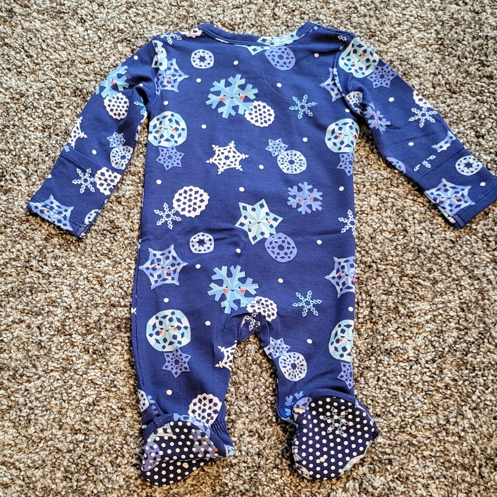 Angel Dear Snowflake Newborn Footie - Picture 3 of 5